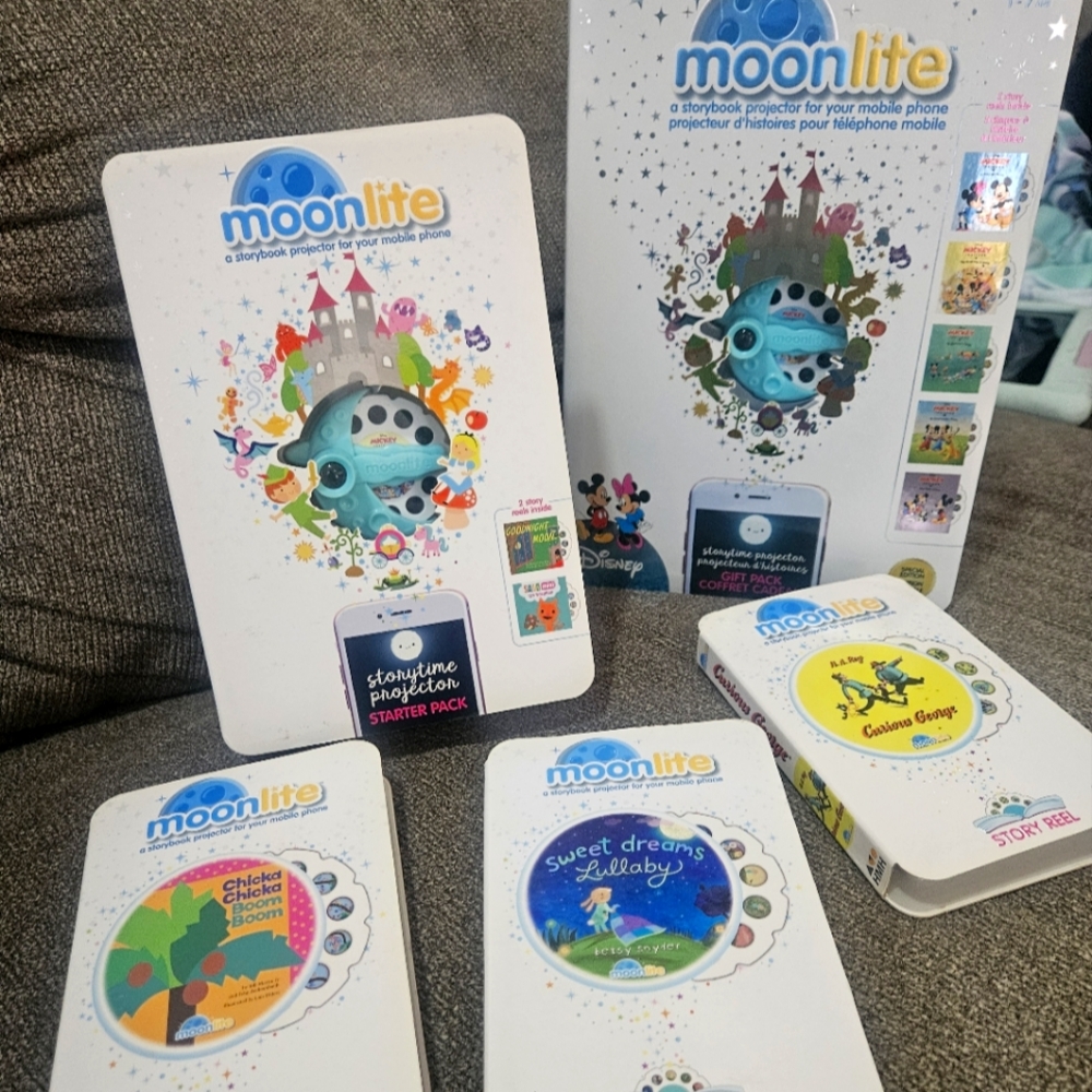 Disney Moonlite Storybook Projector Pack